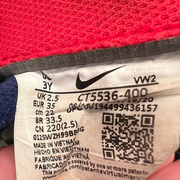 Nike Kids Kyrie Flytrap IV Shoes Blue Yellow Velcro Boys Girls Size 3Y Kids - Picture 8 of 9